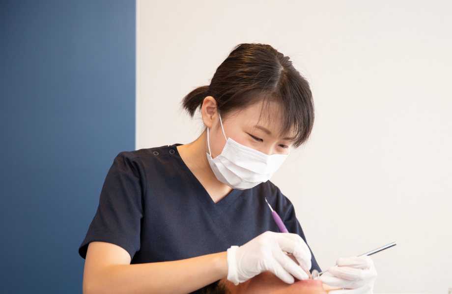 定期的な歯のクリーニング（PMTC）